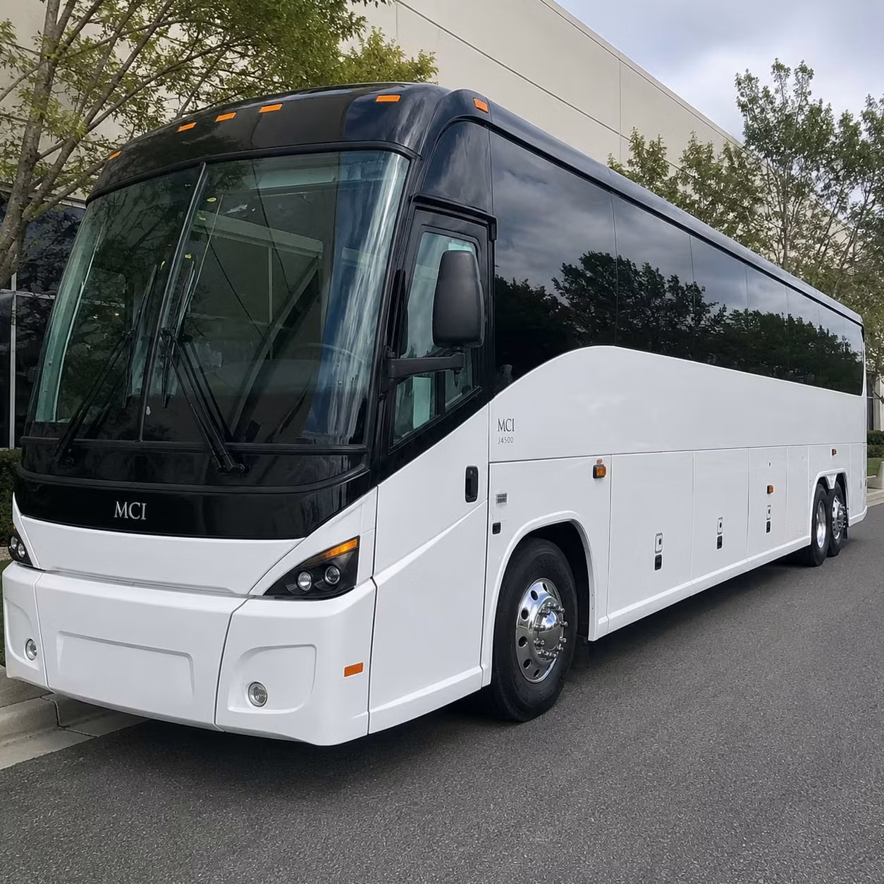 reliable shuttle services between nas fort worth jrb and surrounding military installations