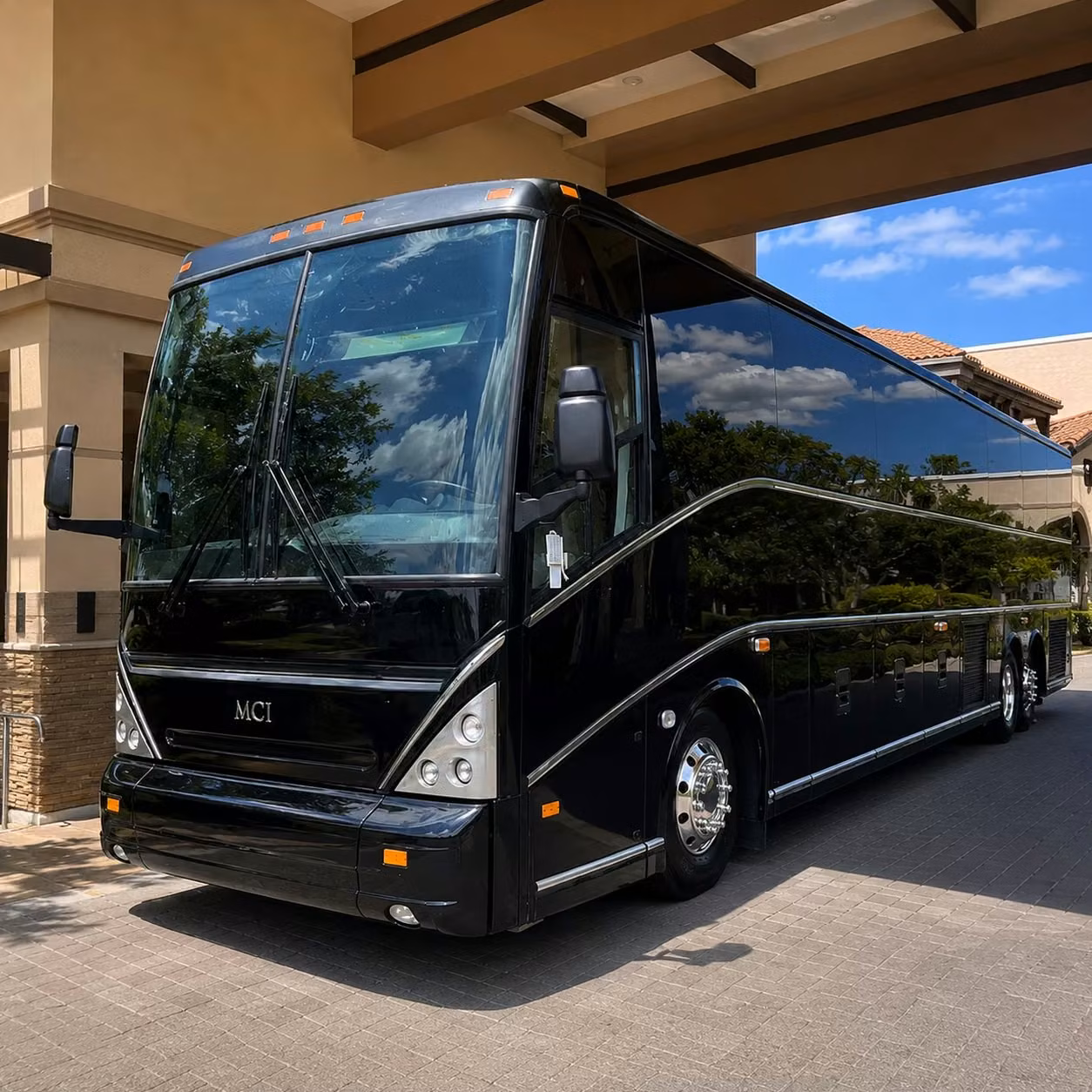 wedding shuttle bus rentals for fort worth celebrations